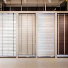 Алюминиевые горизонтальные жалюзи в кладовку цена. Купить в «Мастерская Жалюзи»